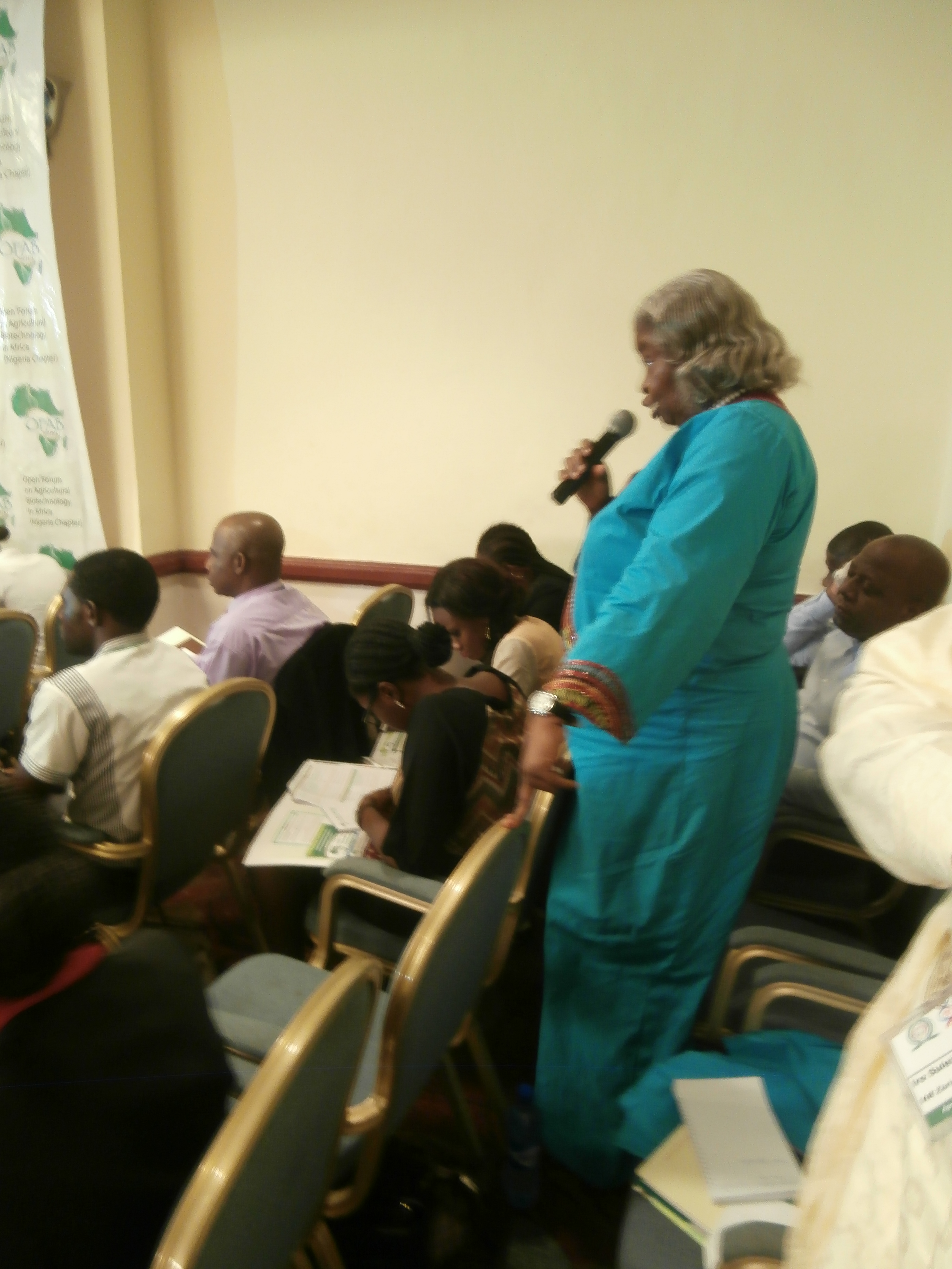 Agbaebgu, participating during the question and answer section
